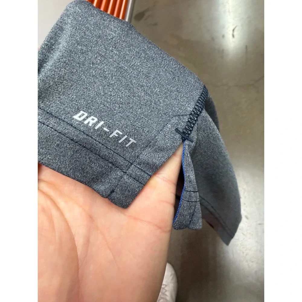 Nike Dri-FIT Mens Gray Heather Short Sleeve Training T-Shirt Blue Swoosh Logo